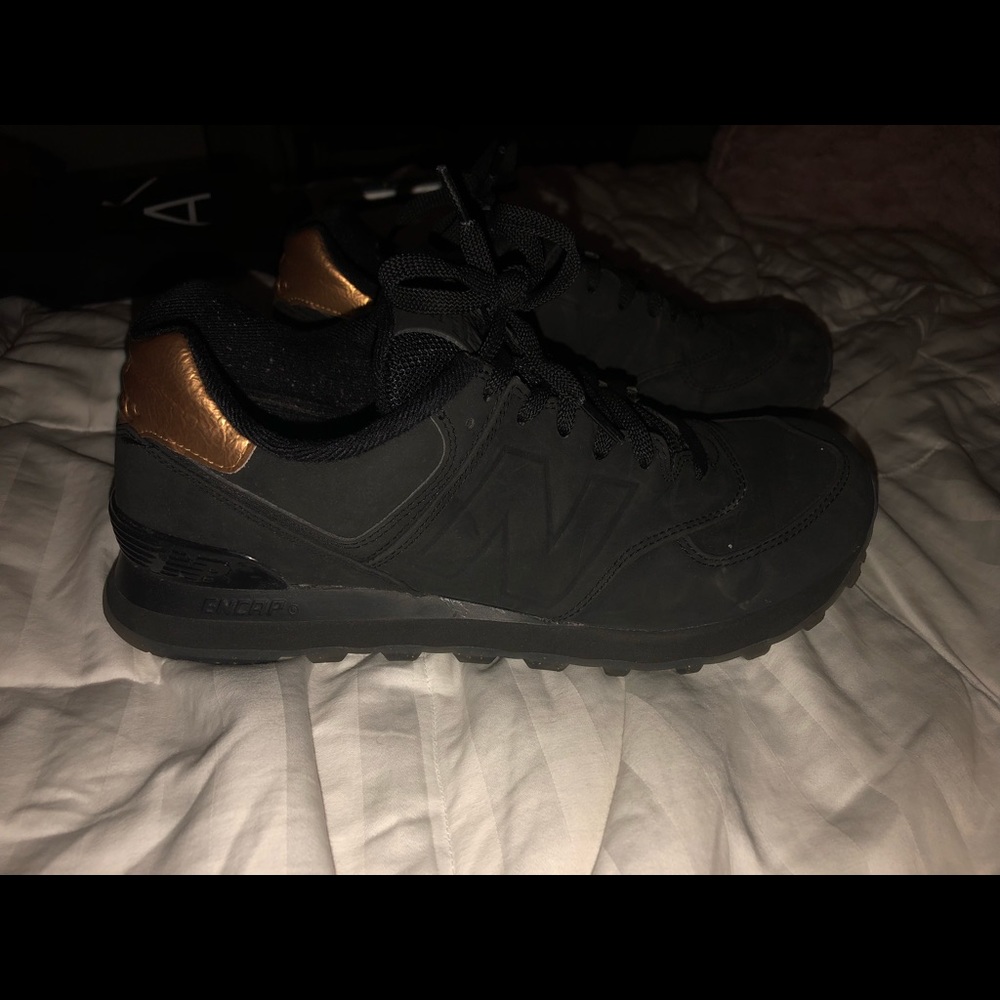 Black and gold new balance